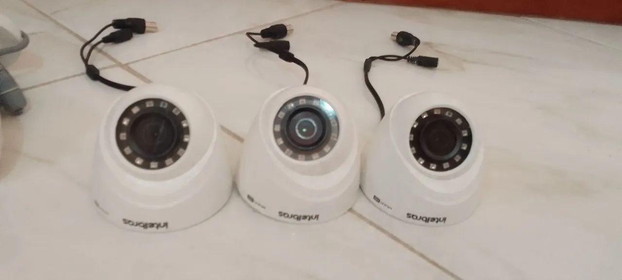 Câmera de Segurança Intelbras interna 