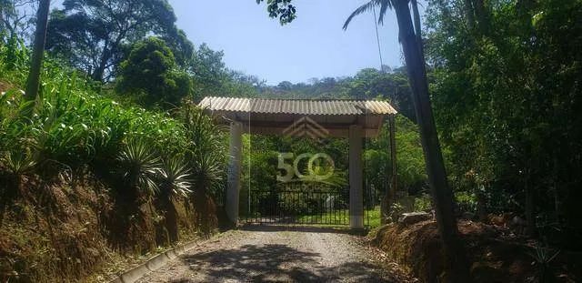 Sítio com 3 dormitórios à venda, 104000 m² por R$ 2.300.000,00 - Forquilhas - São José/SC