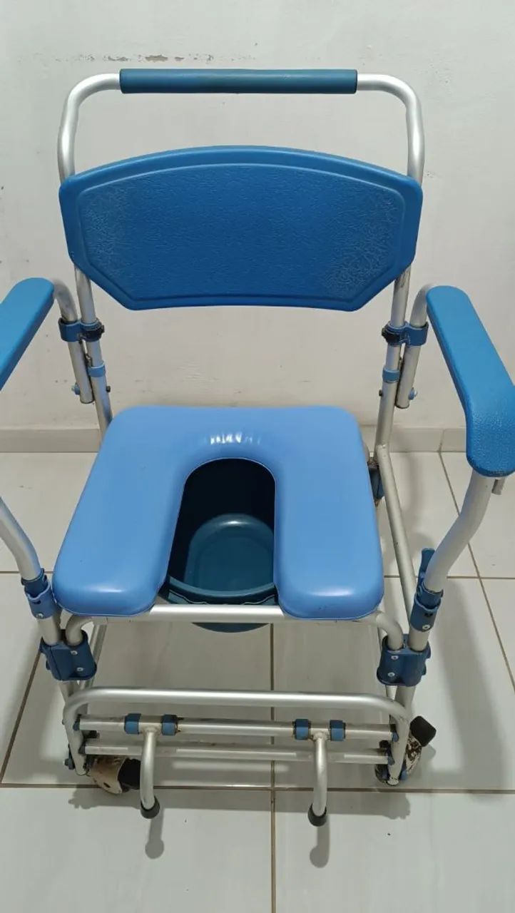 CADEIRA DE BANHO