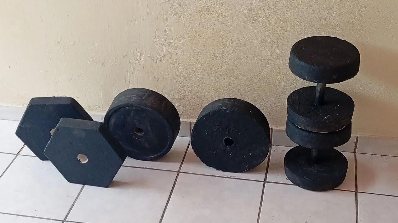Vendo KIT de Musculação feitos de CONCRETO - (CIMENTO) REVESTIDOS EM EVA