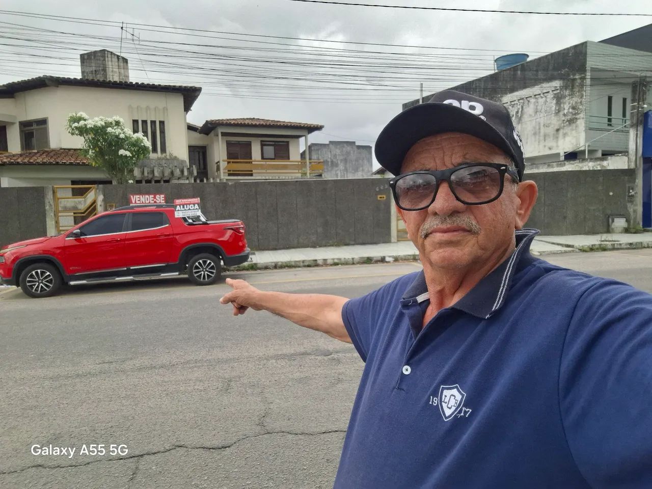 Excelente casa residencial para venda ou aluguel na Av  João Durval Feira - Foto 2