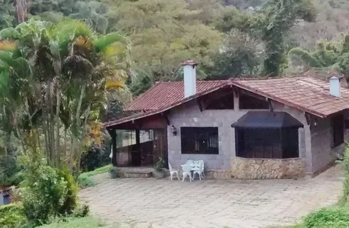 Linda propriedade a venda  com 3 quartos em Araras - Petrópolis - RJ - Foto 4