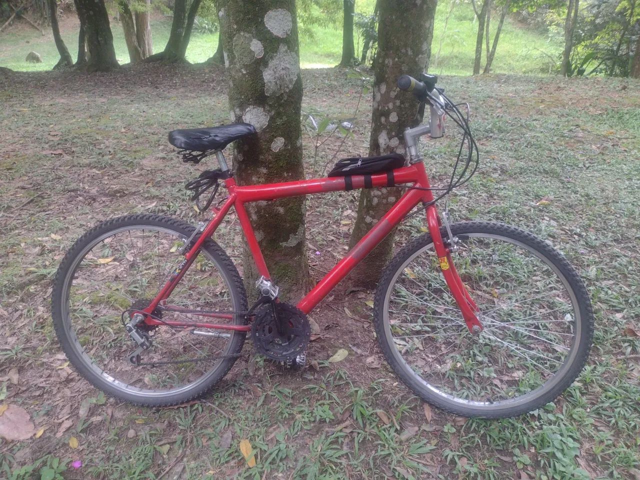 Bicicleta  Vermelhab aro 26 - Foto 2