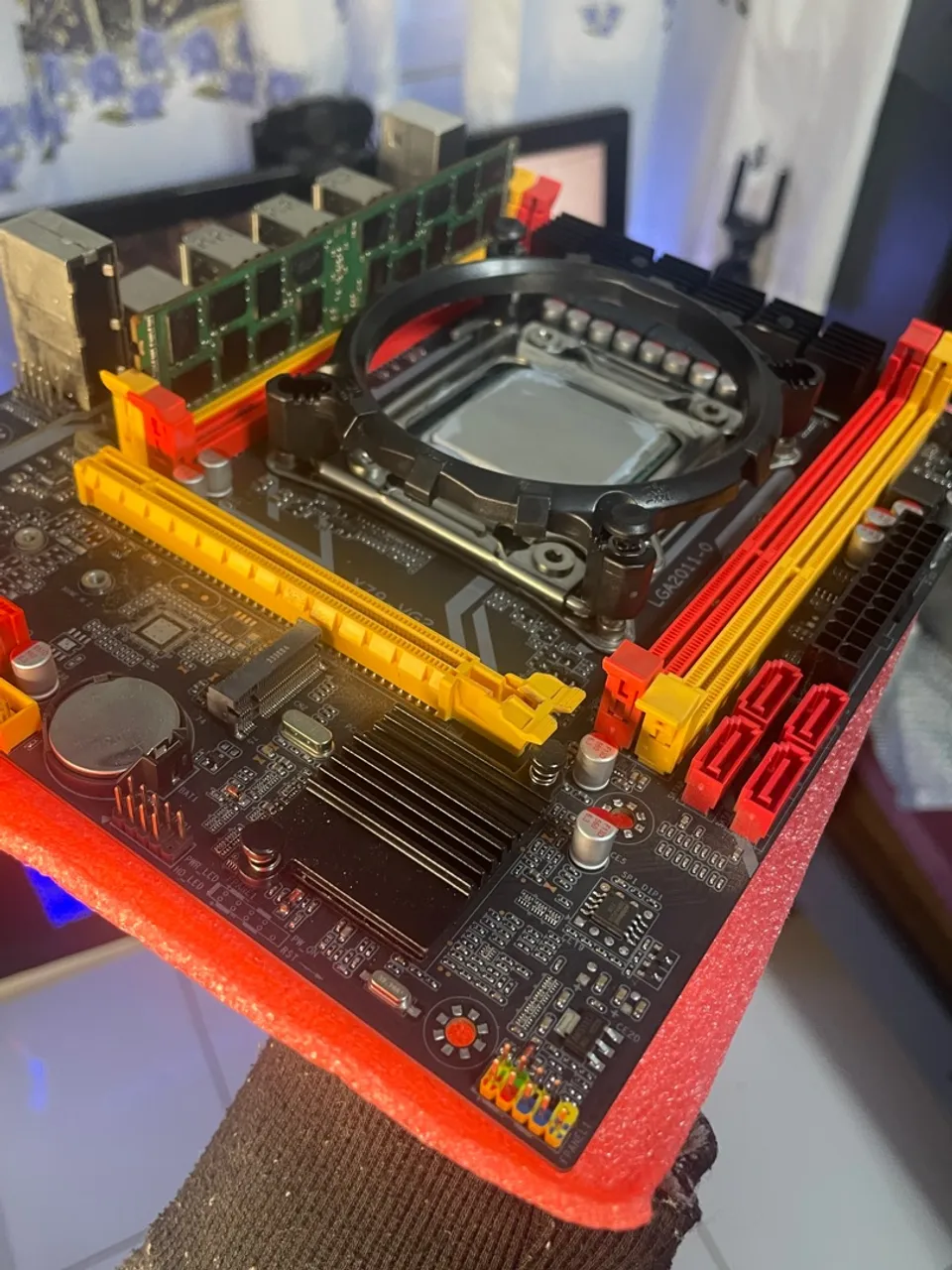 kit Xeon E5 2650 v2 2.4Ghz + Memória 16Gb + Placa Mãe X79 vga