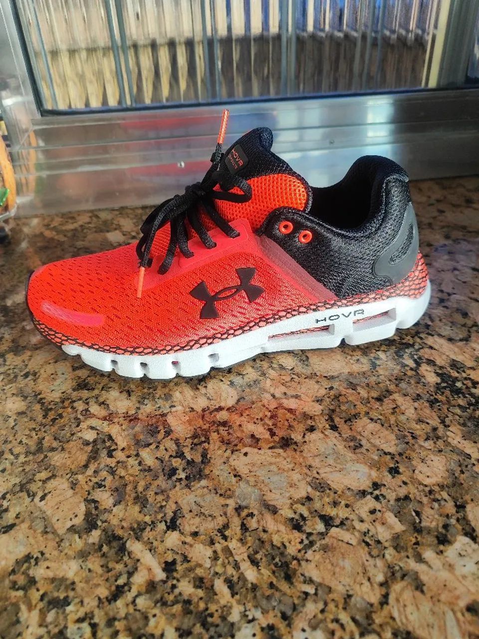 Under Armor Hovr infinite 2 com bluetooth número 40 ( novo na caixa )