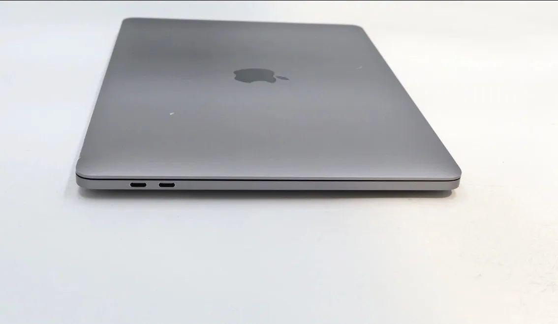高スペック　MacBook Pro2020 A2251 i7 32GB 1TB 大容量Apple MacBook Pro 13 inch 2020 Core i7 32GB 1TB A2251