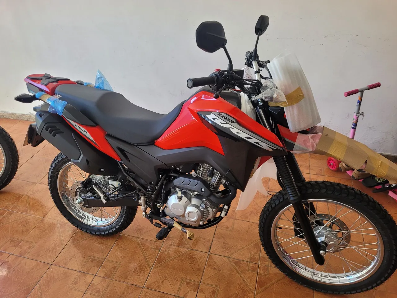 Bros 160 2025/2025 0km Emplacada