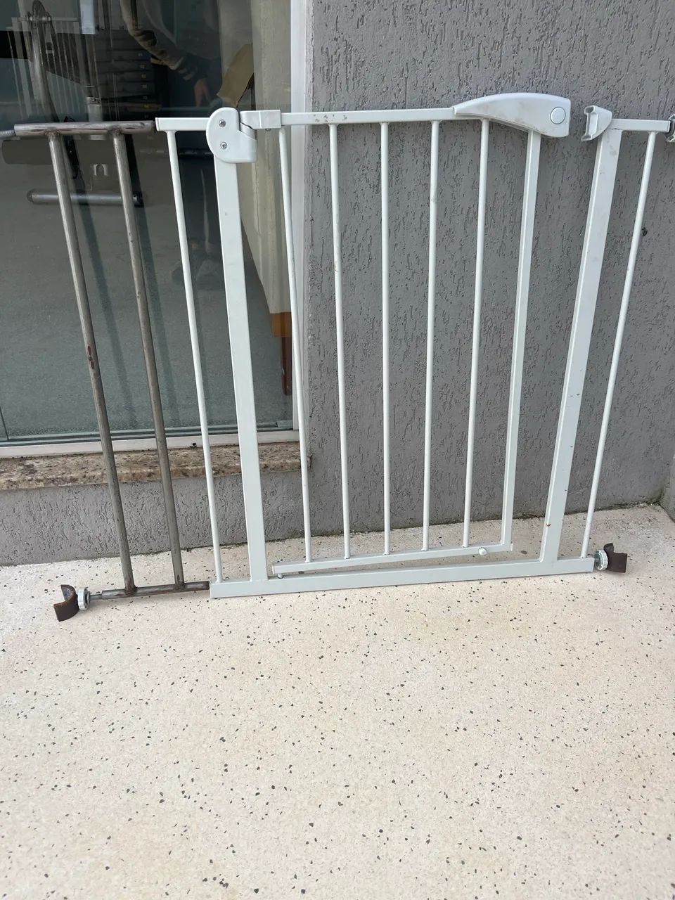 Portãozinho proteção escada 