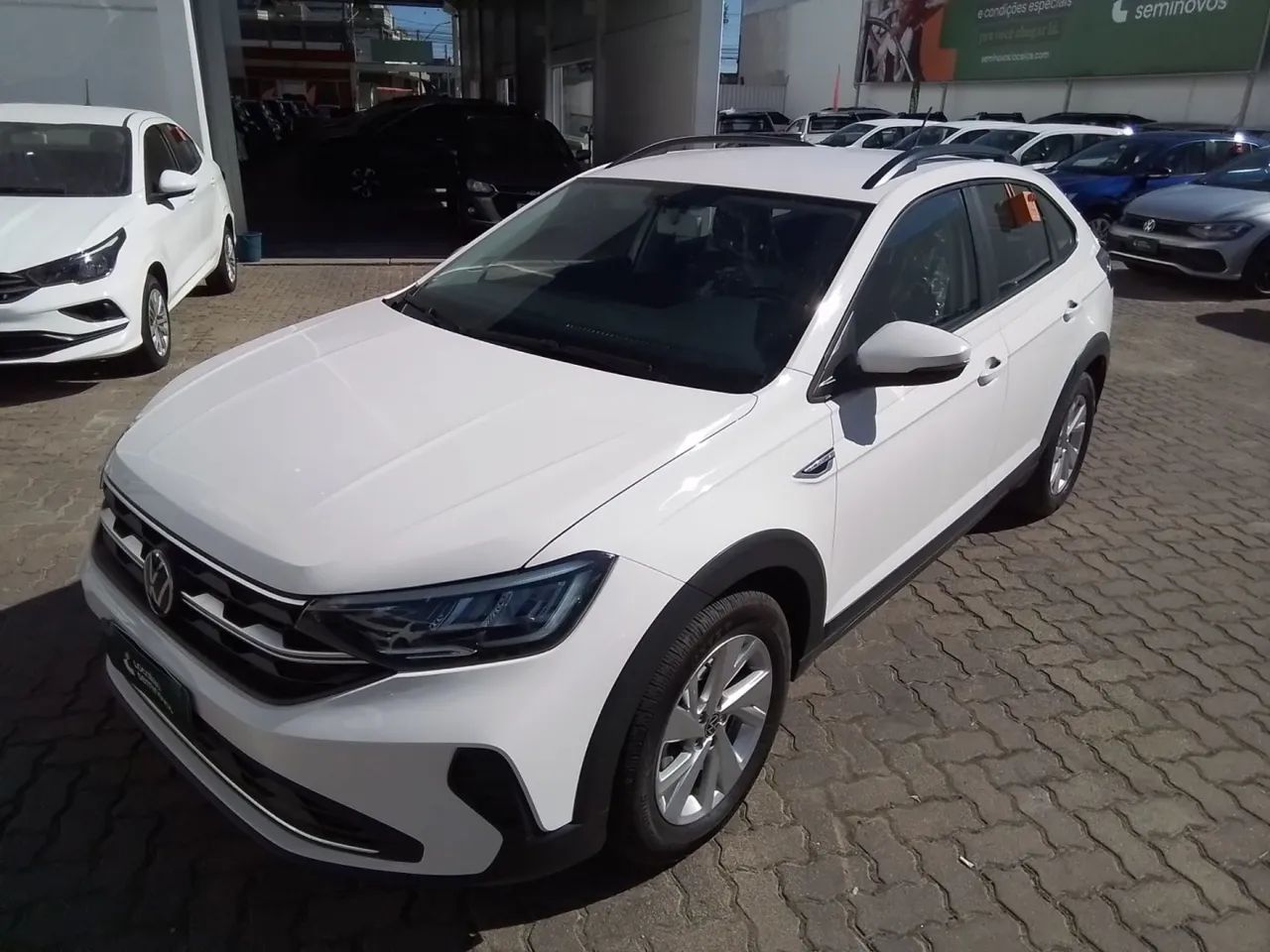 Volkswagen Nivus 2024 1.0 200 tsi total flex comfortline automático