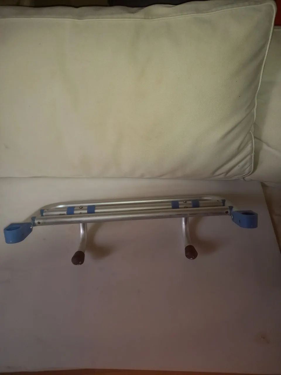 Suporte dos pés da cadeira dellamed D60