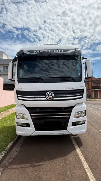 VOLKSWAGEN METEOR 29.520 - 2023  APENAS 119 mkm  - Foto 2