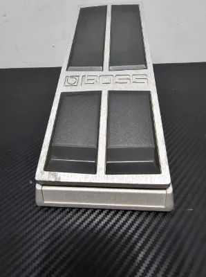 Pedal de Volume BOSS FV-500L Profissional - Foto 5