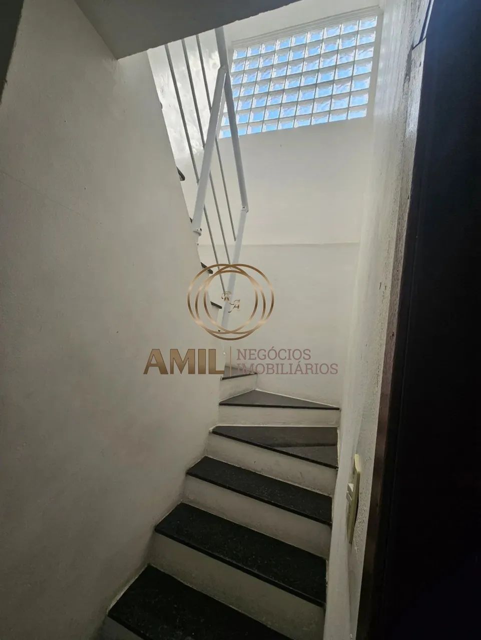 LM Casa Sobrado para Alugar com 3 quartos, quintal e 2 vagas de garagem em Jardim São José - Foto 4