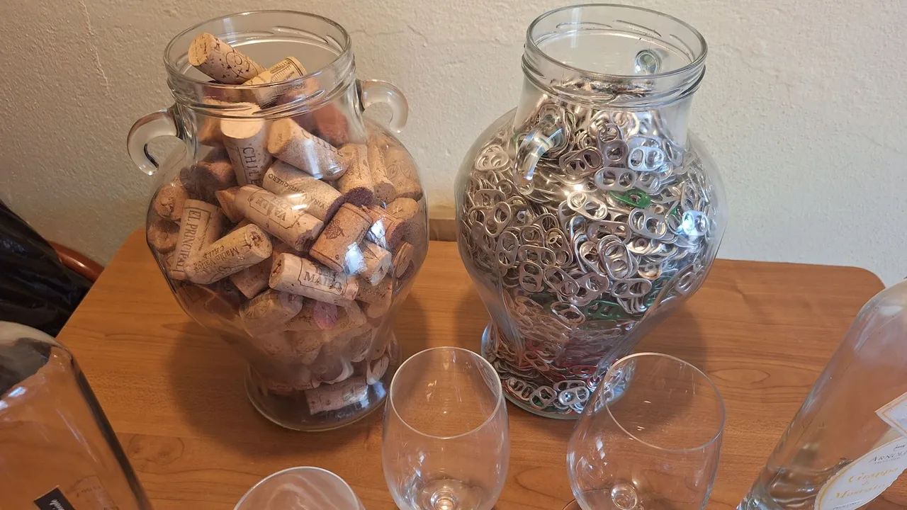 Taças de Cristal, Vaso e Garrafas para decoração  - Foto 2