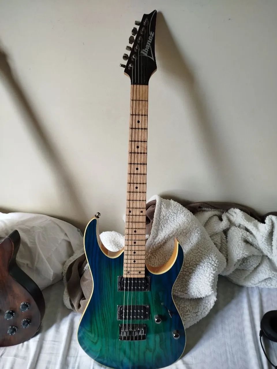 Ibanez AHM RG421 em Ash 