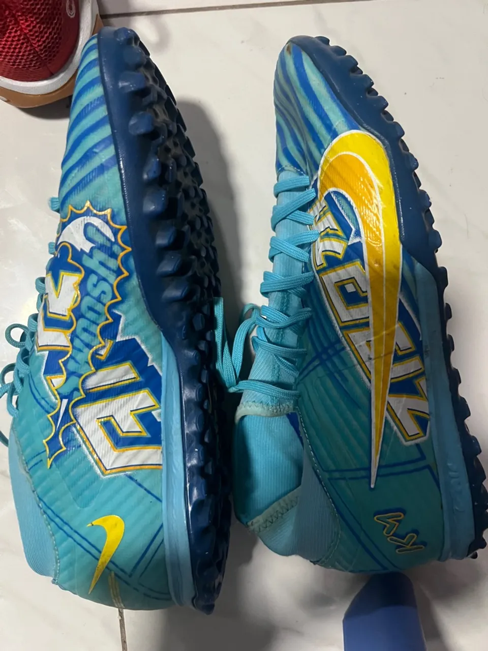 Chuteira NIKE