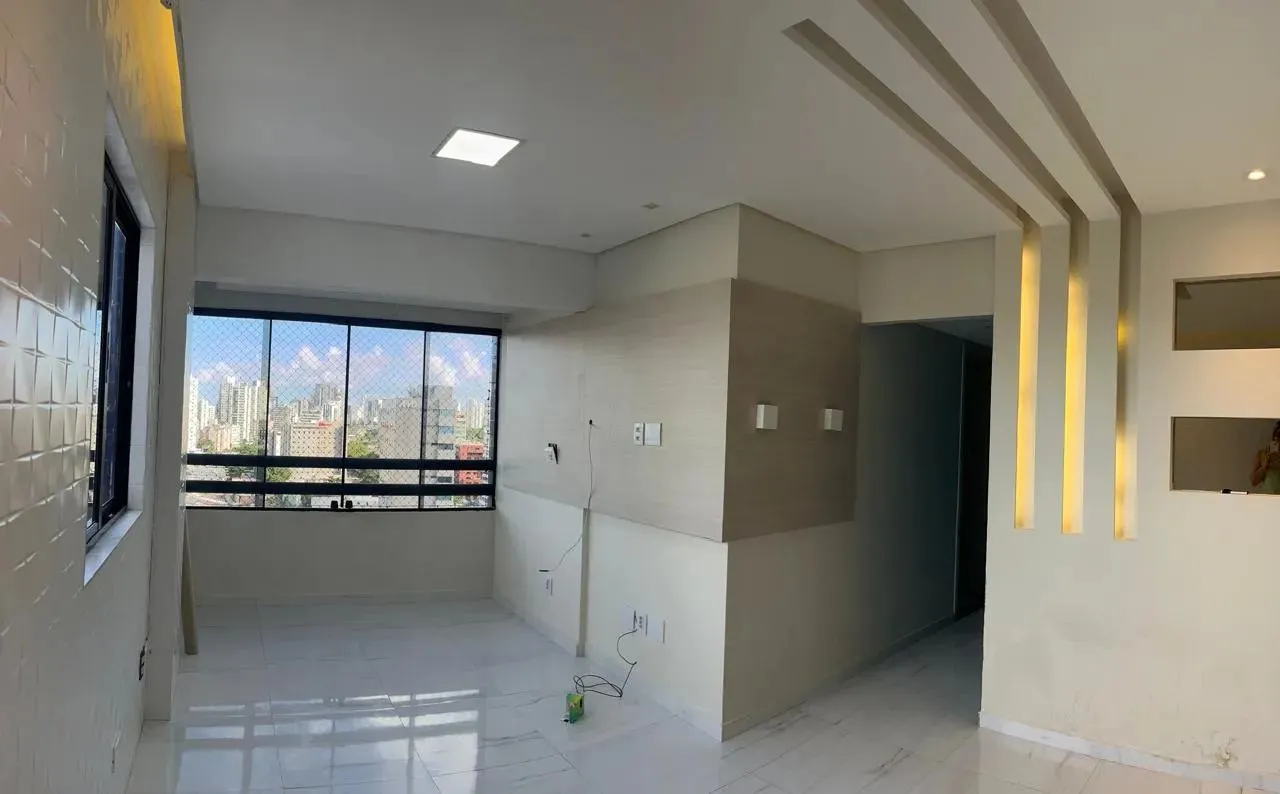 APARTAMENTO PARA LOCAÇÃO NO PINA POSSUI 71 METROS COM TODOS ARMÁRIOS 2 QUARTOS + CLOSET LA