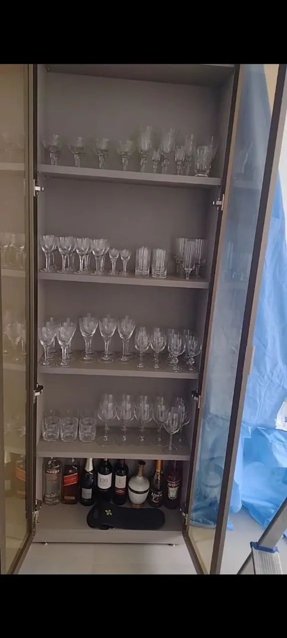 Cozinha planejada com portas de vidro  - Foto 2