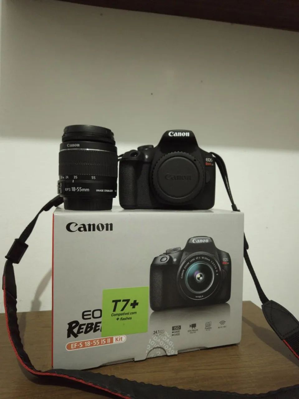 Canon T7+