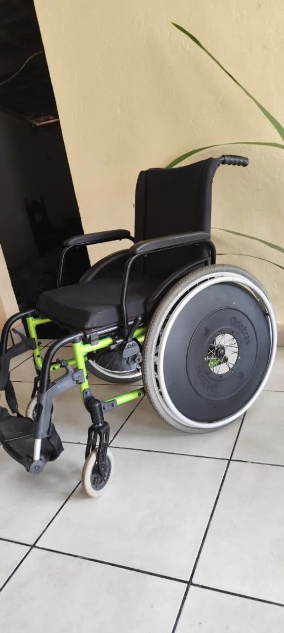 Cadeira de Rodas Confortável e Funcional Ortobras - Foto 2