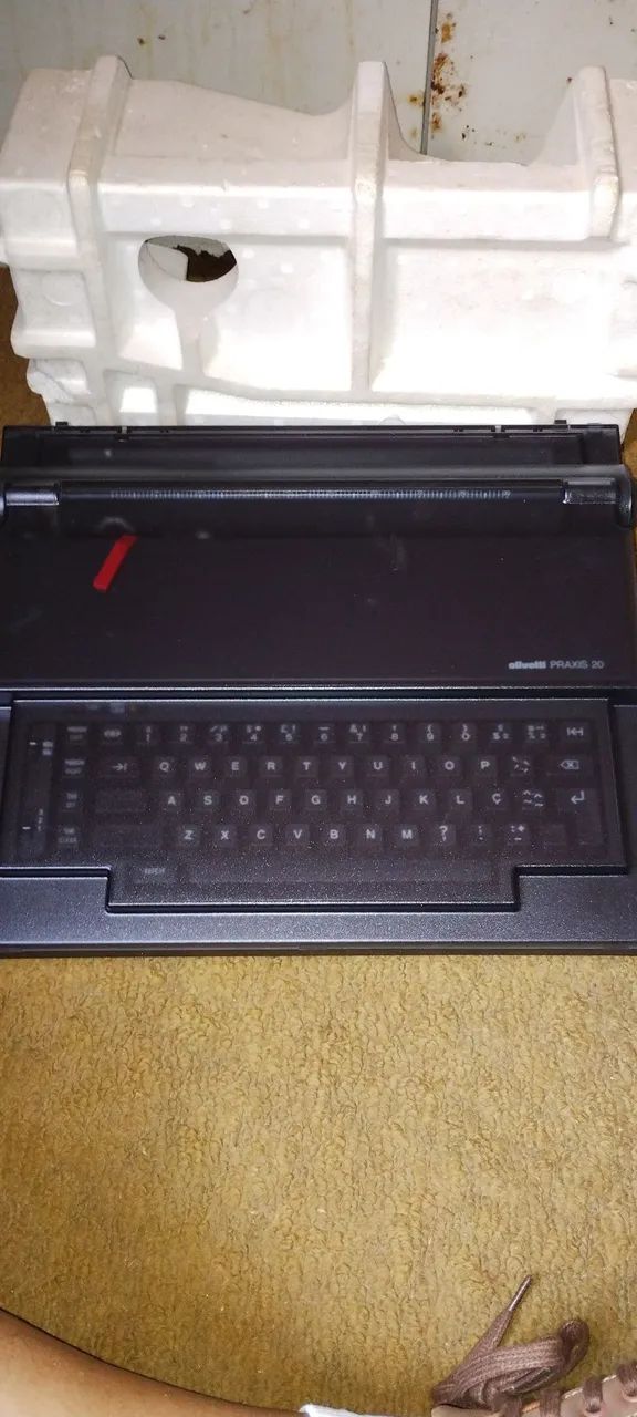 Raridade máquina Olivetti eletrônica nova 
