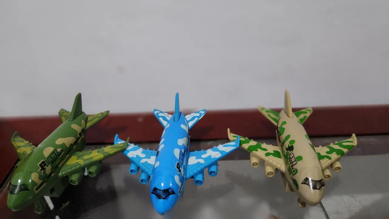 Miniaturas Aviões Trio de Mini Veículos (aviões) - Escala1:64 Fanfun