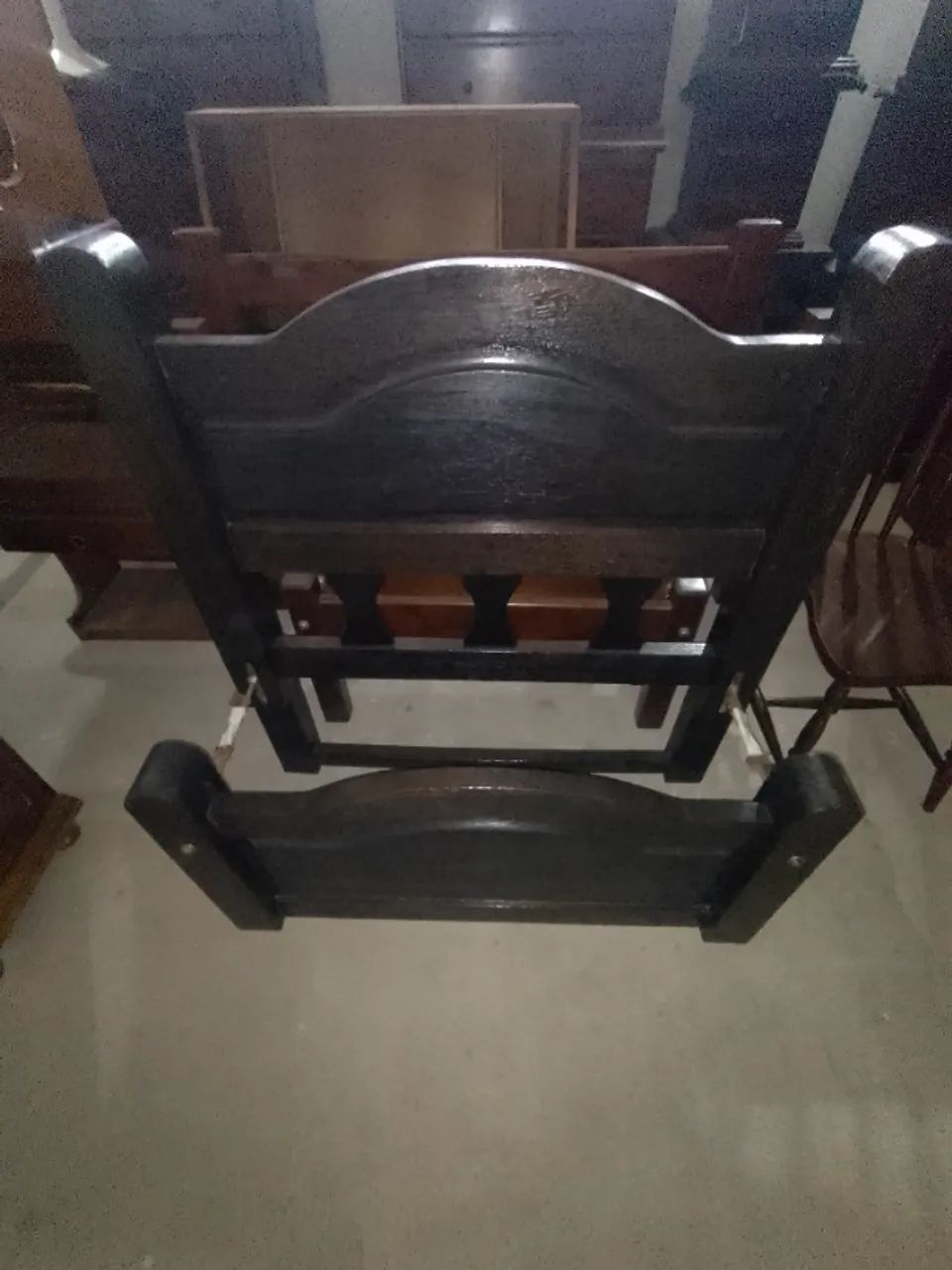 Single bed made of solid wood64307302063105120