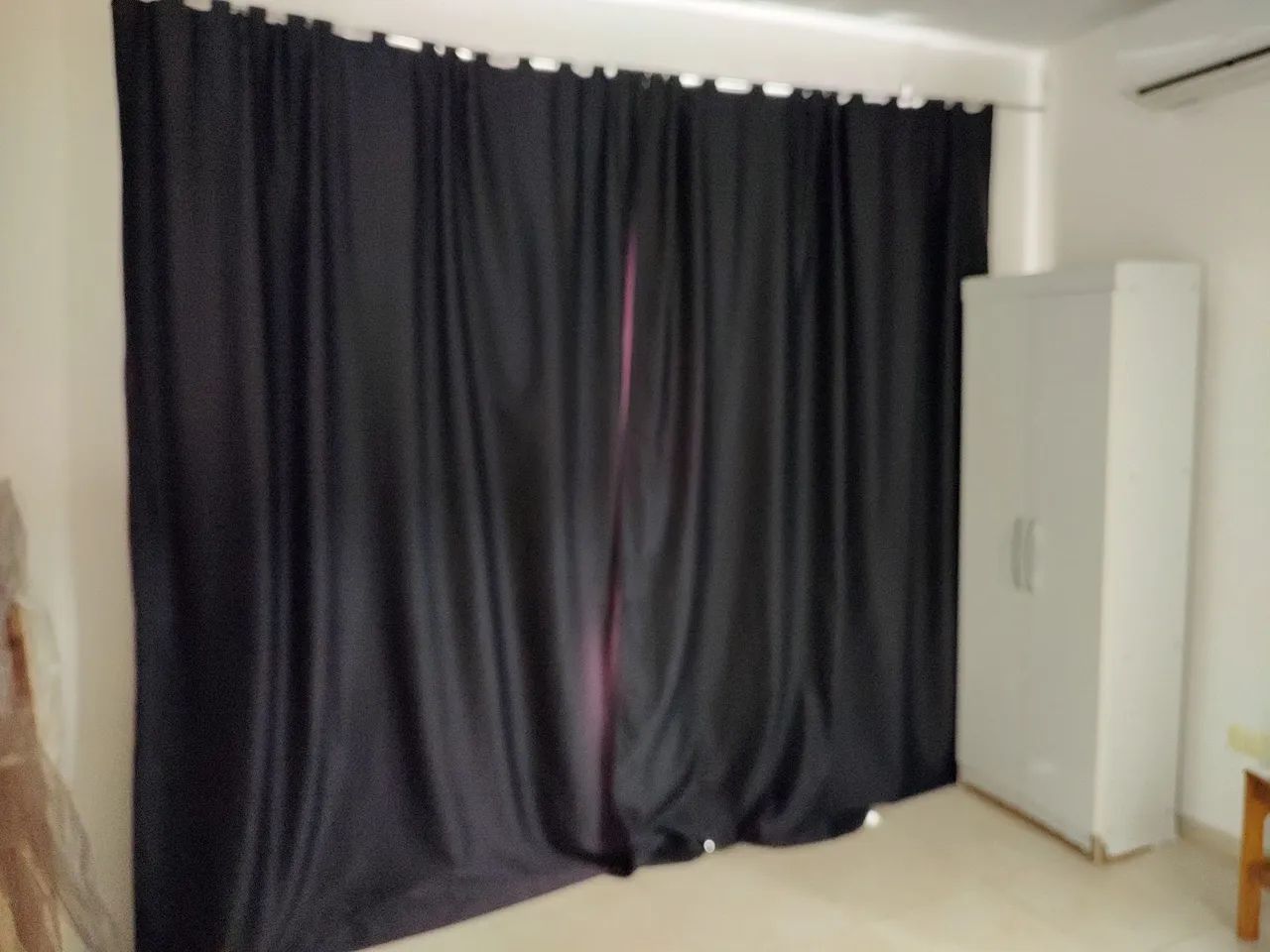 VENDO CORTINA TECIDO BLACKOUT PRETA