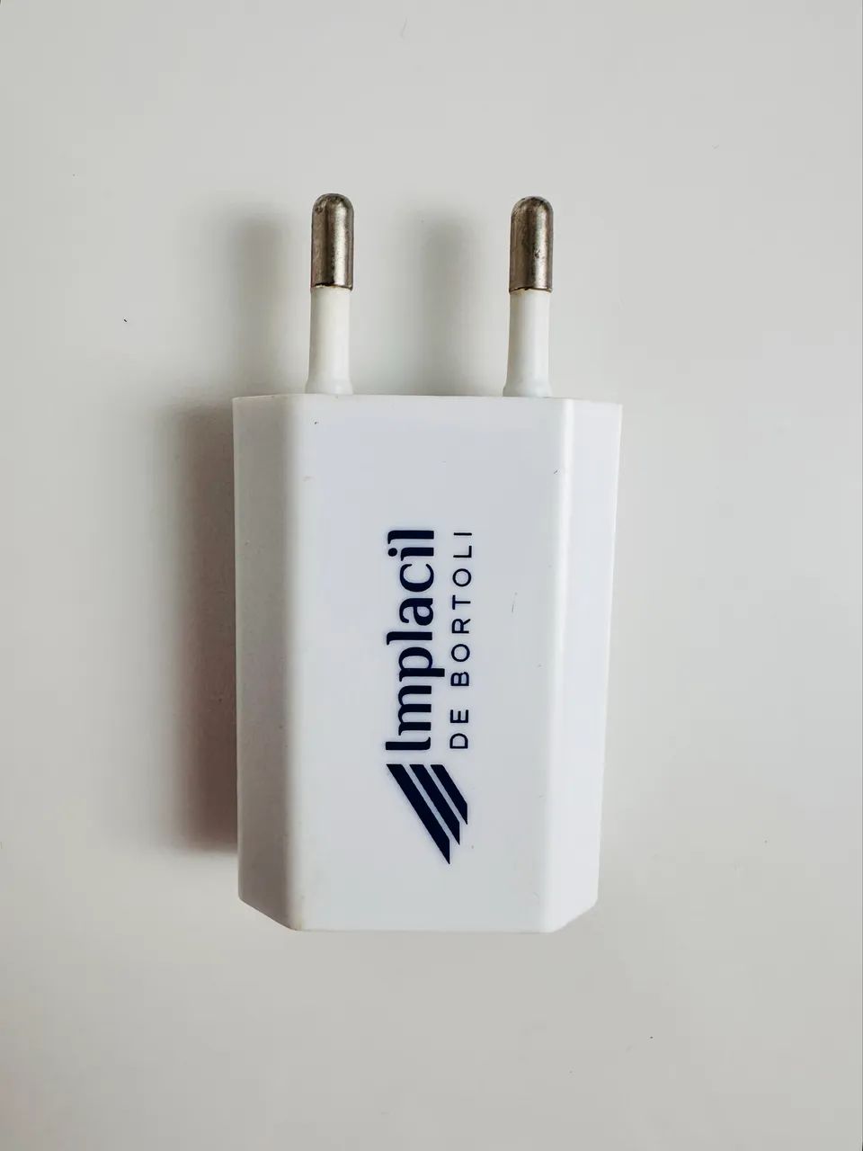 Carregador de parede bivolt 5V USB - Foto 4