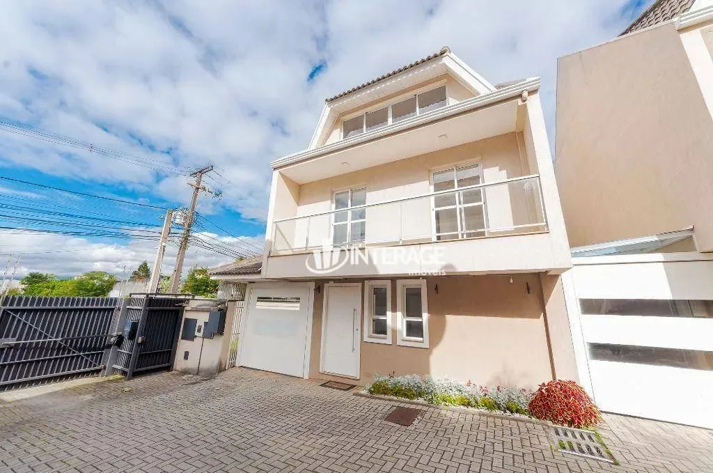 Sobrado com 3 Quartos, 161 m² - aluguel Santa Felicidade - Curitiba/PR