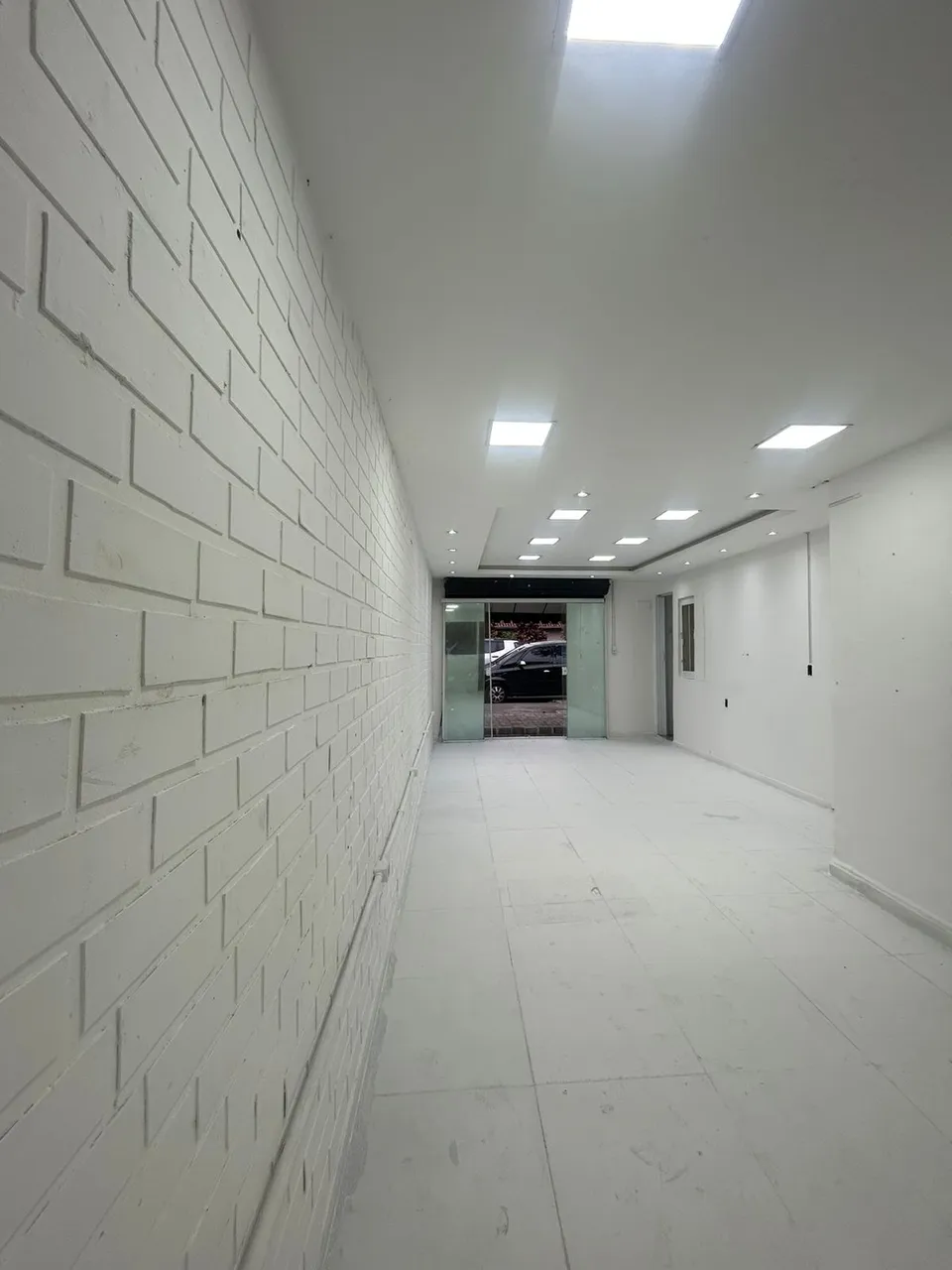 Imóvel para aluguel tem 25 metros quadrados com 1 quarto em Cajuru - Curitiba - PR