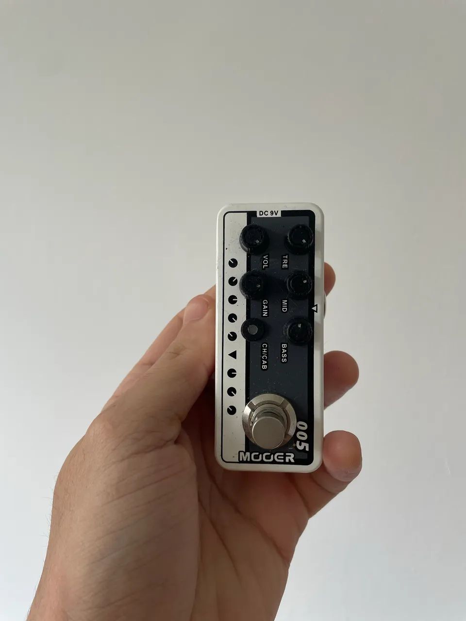 Pedal preamp mooer 005 brown sound 3 (evh 5150) - Instrumentos