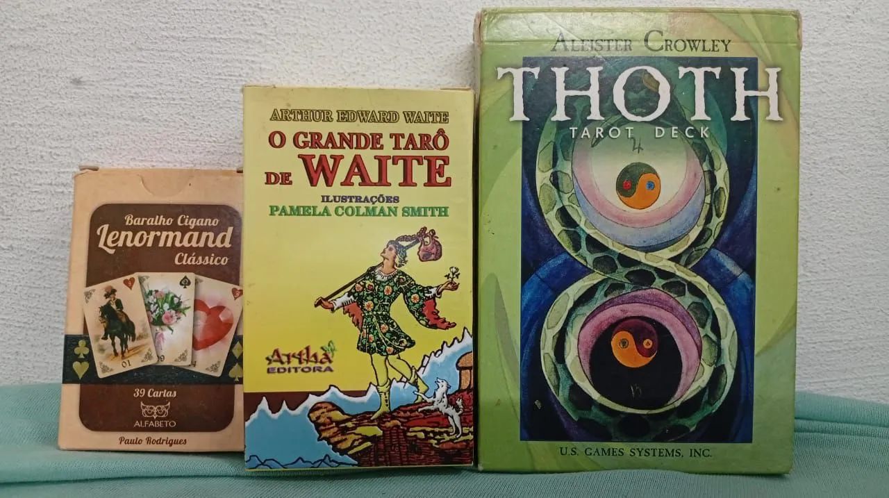 Baralho Tarot Thoth brinde Waithe e Lenormand