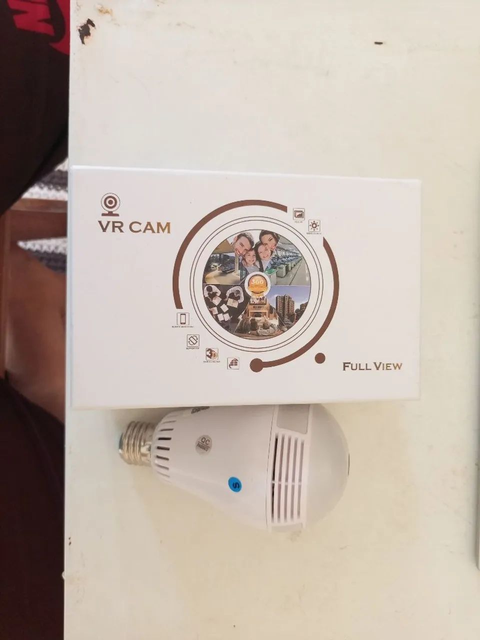 Câmera de Segurança Wi-Fi 360° - Lâmpada Inteligente