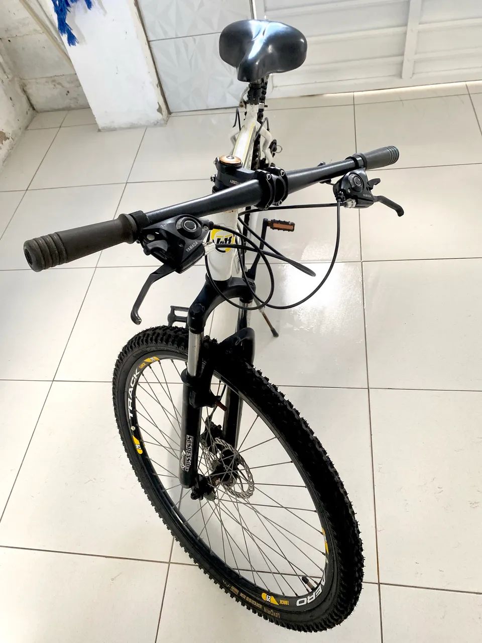 Bike aro 29-usada poucas vezes, perfeita para passeios  - Foto 3