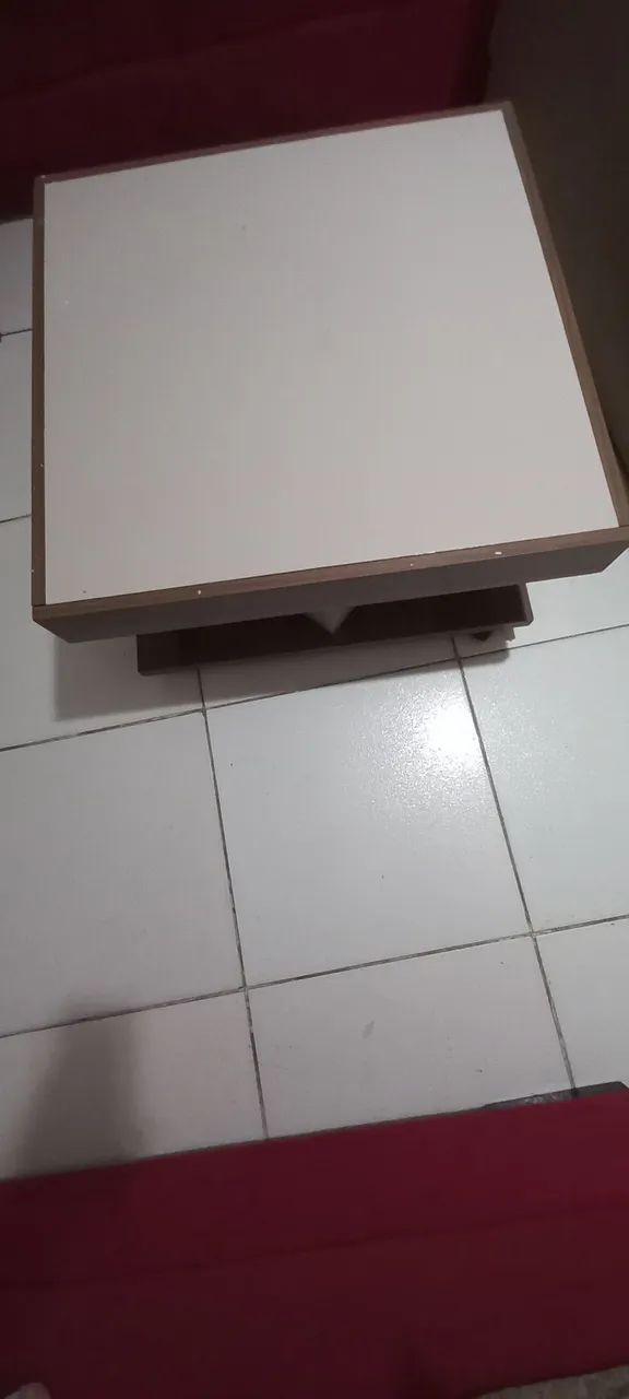 Mesa de Centro na cor bege e marrom65171911902467120