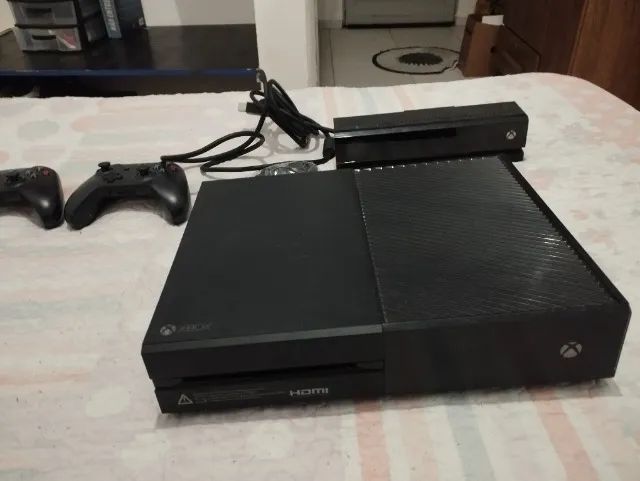  Xbox One + 2 controles + Kinect + 3 Jogos - Foto 2