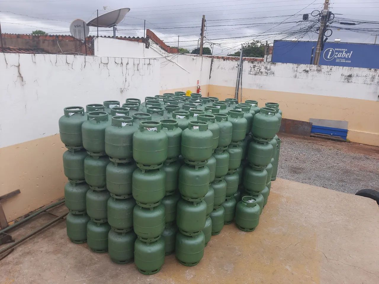 CONTRATA -SE MOTO ENTREGADOR GÁS E AGUA - Foto 3