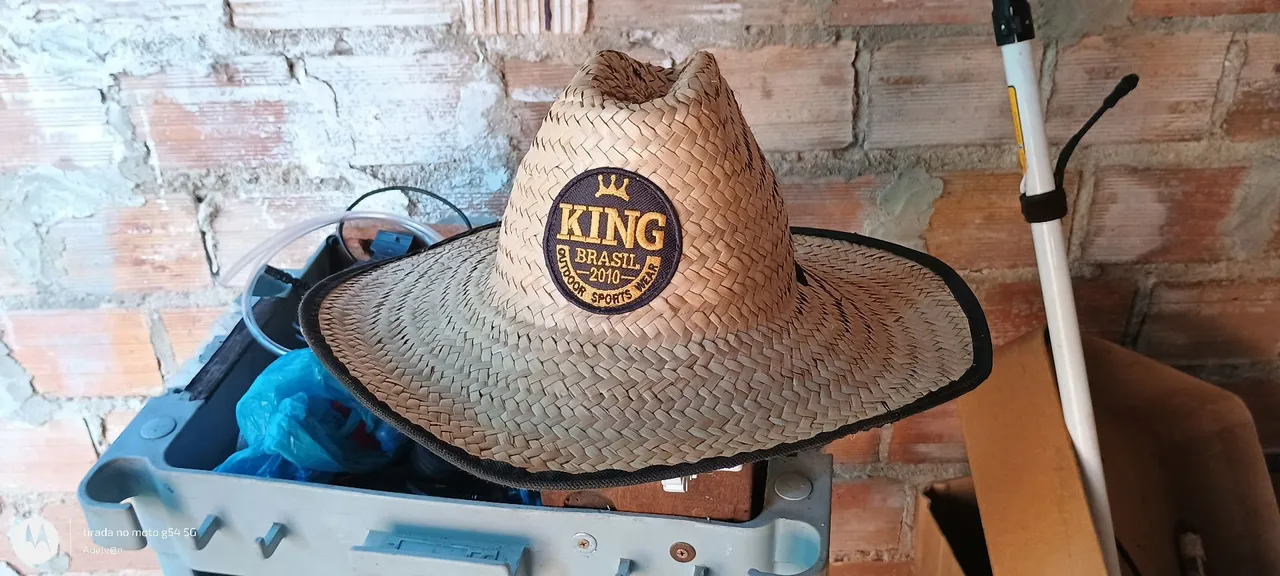 Vendo chapeu de palha