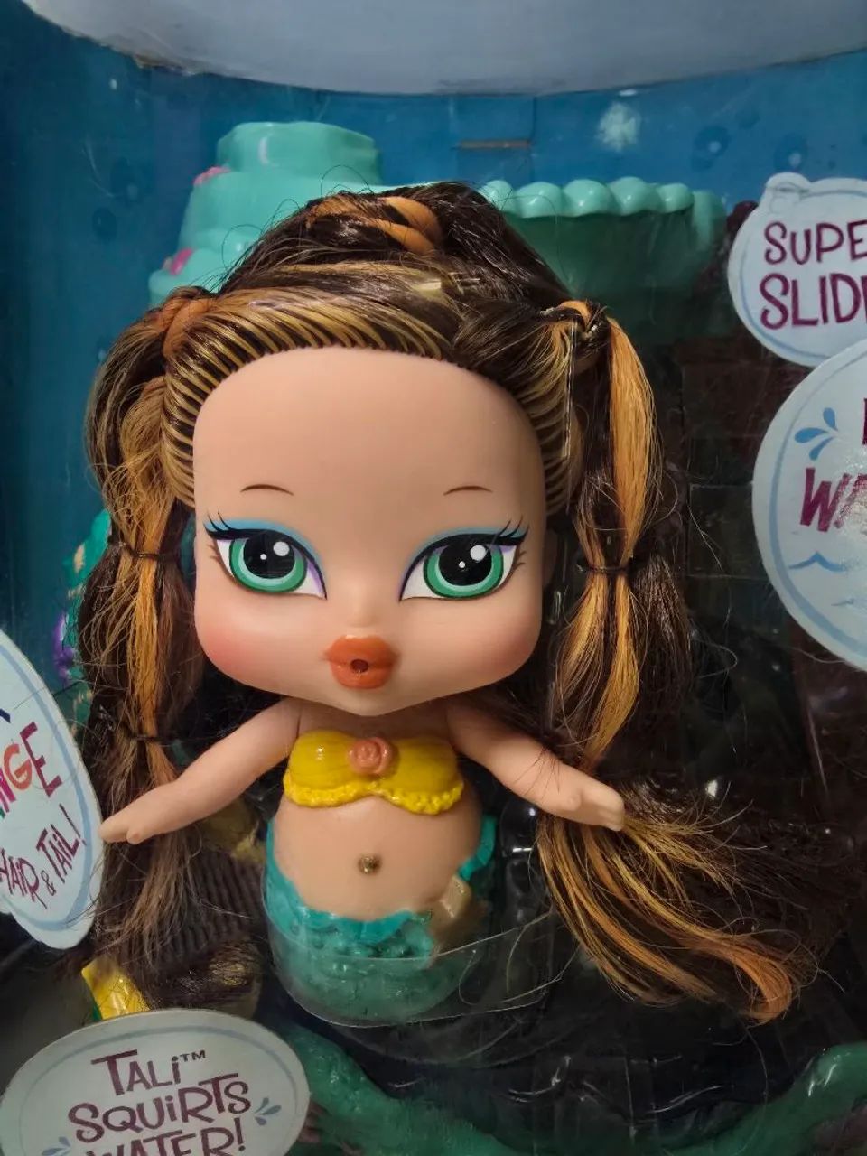 Boneca Bratz Babyz Mermaidz Waterfall Fun Lacrada - Foto 2