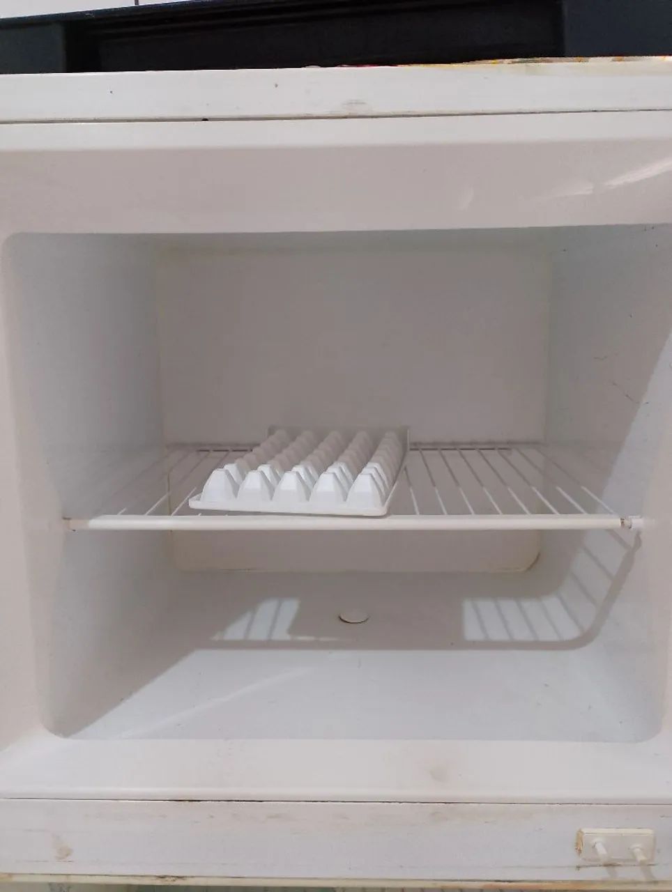 Geladeira Duplex Usada em Ótimo Estado - Foto 3