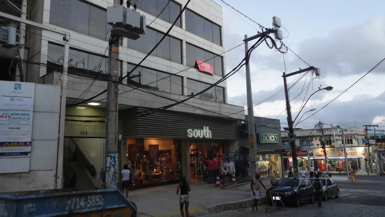 Alugam-se salas no Centro de Itaboraí