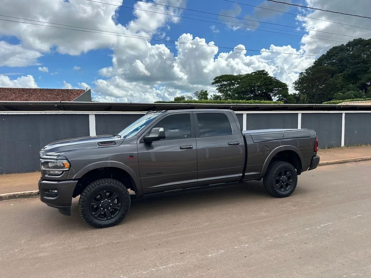 DODGE RAM 3500 NIGHT EDITION  - Foto 6