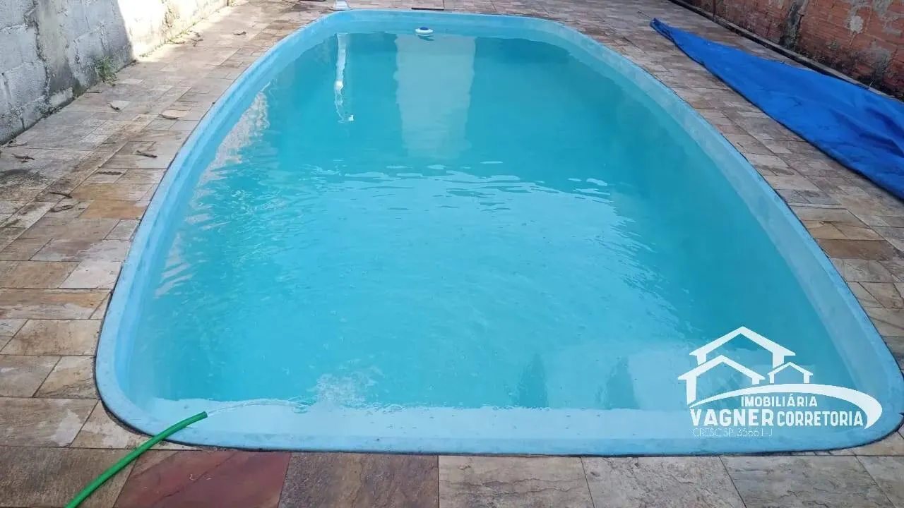 Terreno de 210 m² com piscina na rua Alagoas em Lorena à Venda.