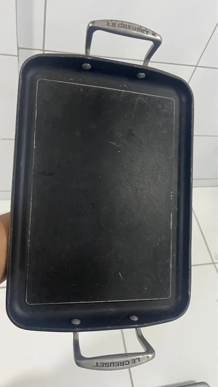 Bandejas Assadeiras Le Creuset Usadas - Alta Qualidade, 26 x 36 cm com Alças Reforçadas