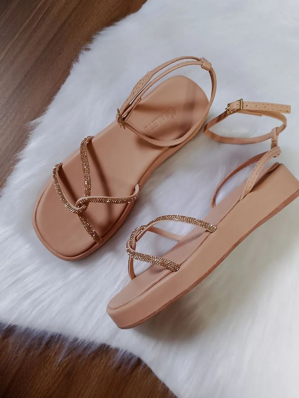 Sandália Feminina Nude com Strass Nova