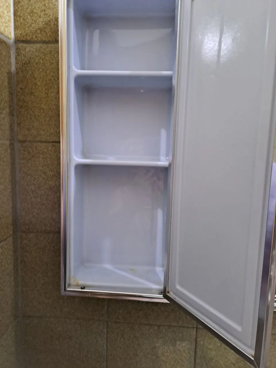 Armário  para o banheiro.  - Foto 2