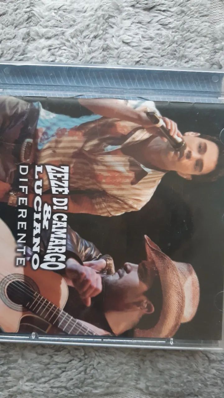 CD Zezé de Camargo e Luciano 