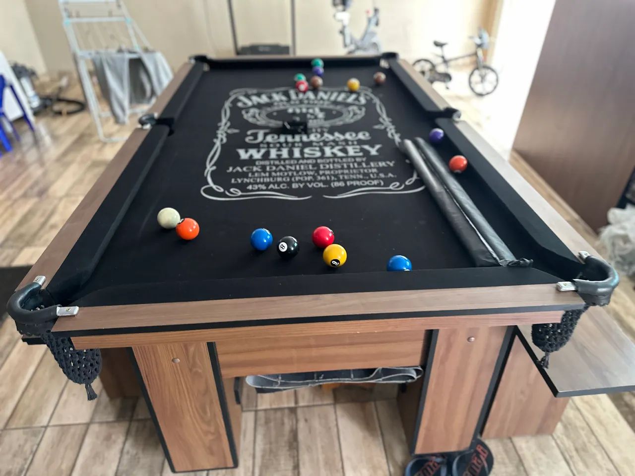 Mesa de sinuca64316477425666121