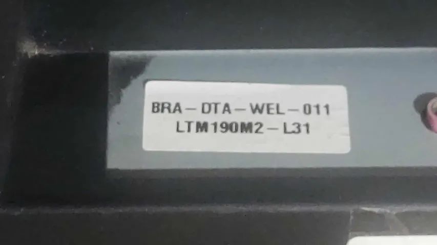 Monitor 19 polegadas VGA64296995007875122